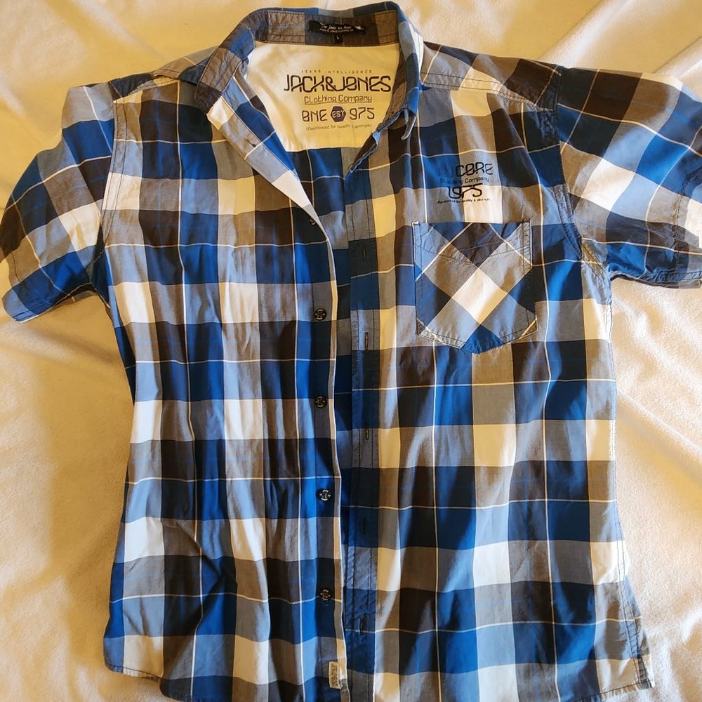 Jack and Jones large  blue-checkered button-down shirt